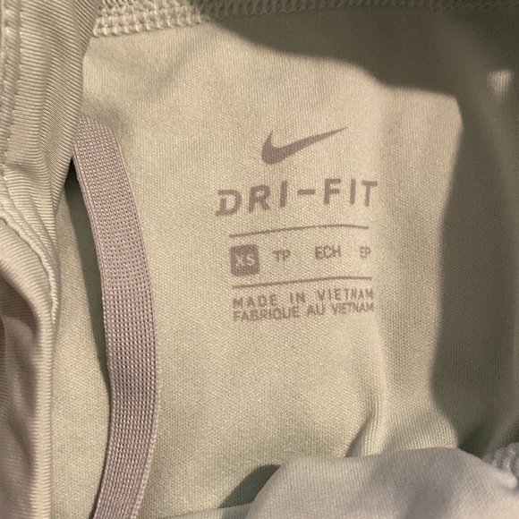 Nike shorts - Picture 2 of 2